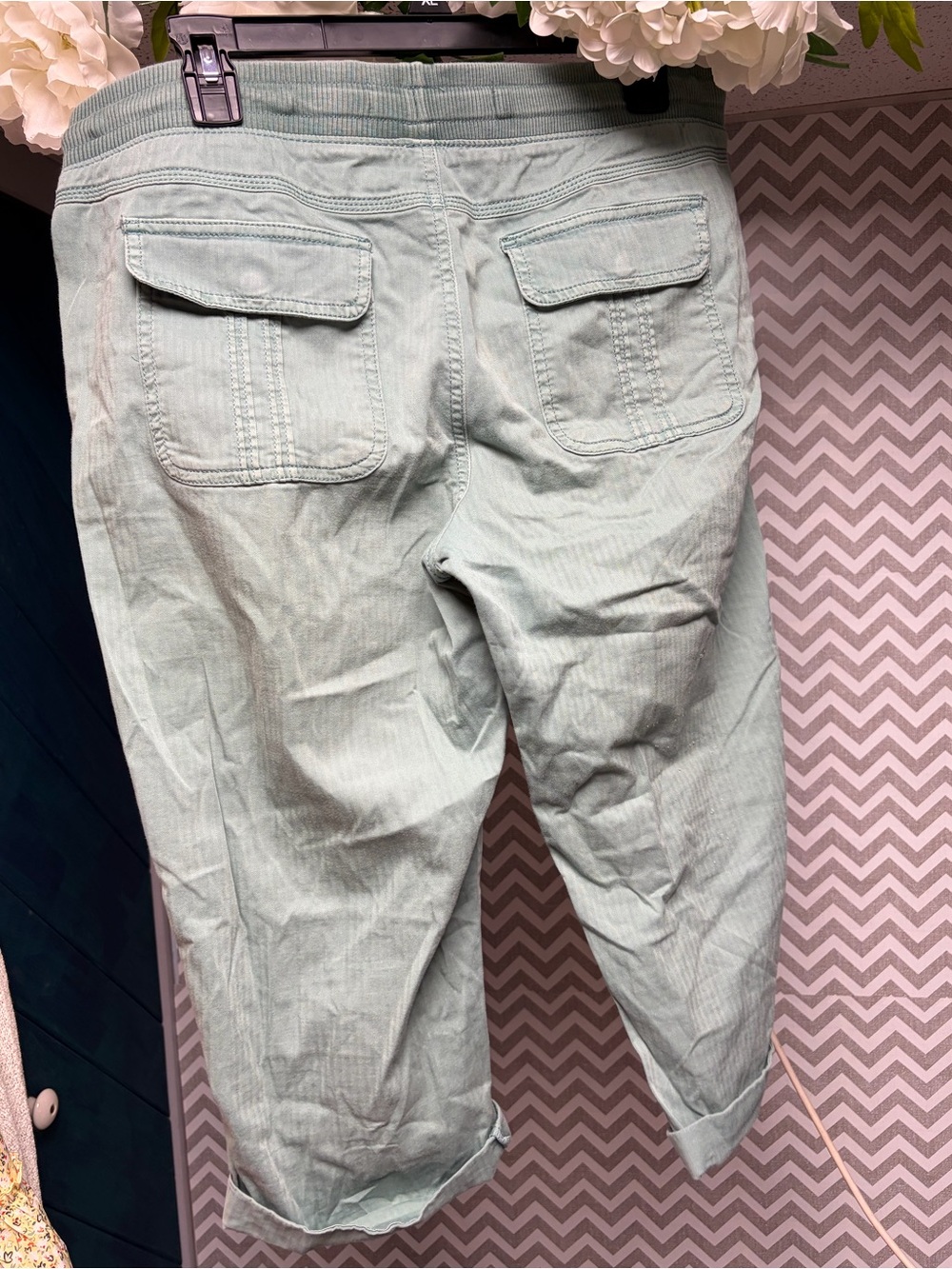 Sonoma Light Sage Green Lightweight Capris - Picture 3 of 4